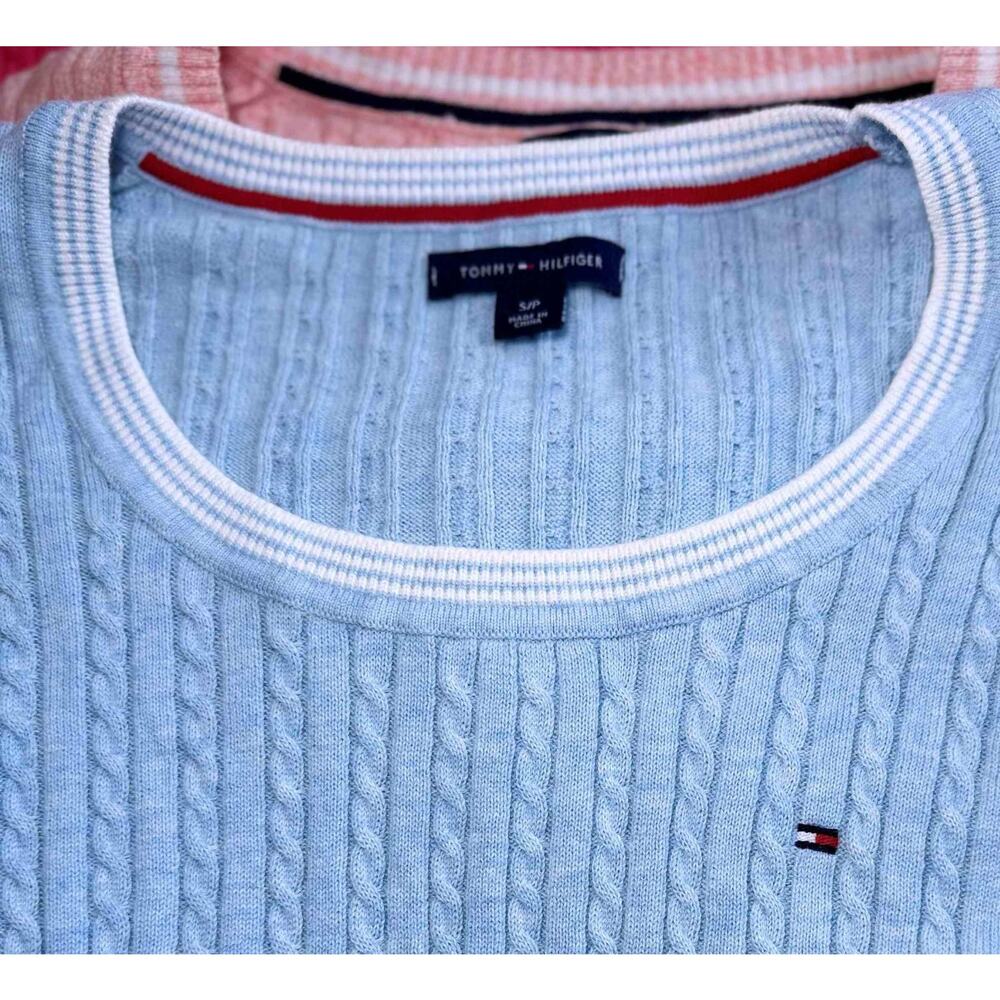 Lot of 3 Tommy Hilfiger Womens Cable Knit Sweaters Small Pink Blue Crew V-neck - Picture 11 of 13